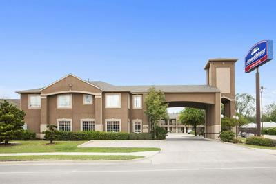 Howard Johnson by Wyndham Grand Prairie Near Lone Star Park, 写真 2