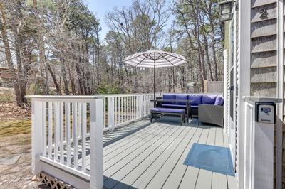 2 Mi to Coastline: Cozy Wellfleet Escape w/ Deck