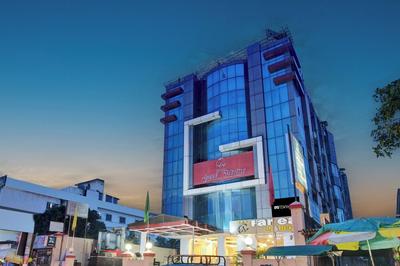 Hotel Clarks inn Near IGI Airport
