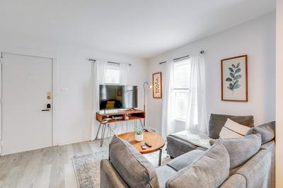 Walk to Campus & Palmer Square: Dtwn Townhome