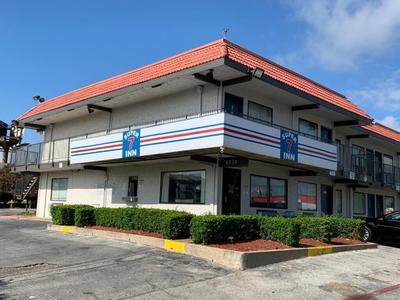 Super 7 Inn by Hotel O Dallas I 20