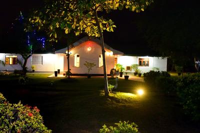 Guruge King's Island Resort