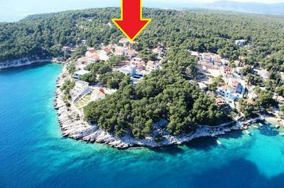 Deni - 70m From Beach - A1