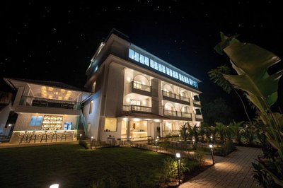 Yellowstone Resort Arambol