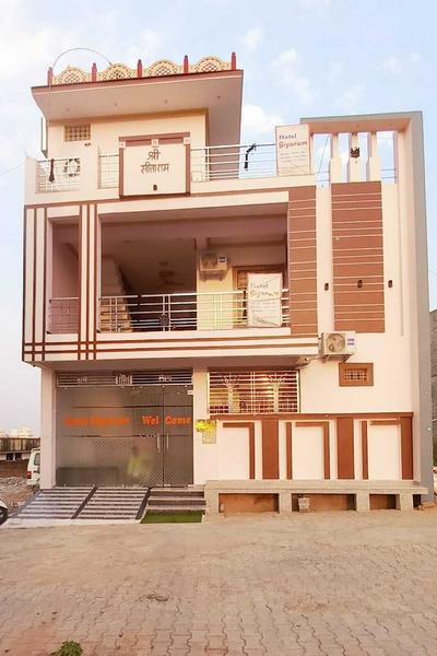 Siyaram Hotel Tample View in Orchha