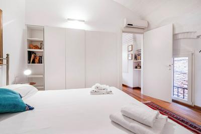 Venice Guggenheim Apt by Wonderful Italy