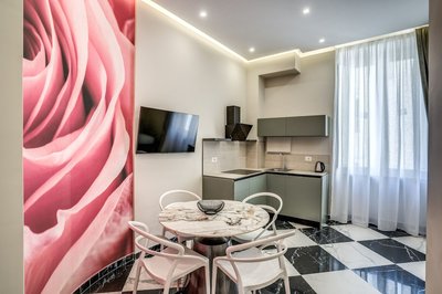 Pink Rose in Naples With 1 Bedrooms and 1 Bathrooms
