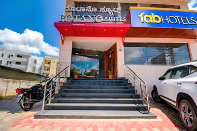 Fabhotel Rotano Suites