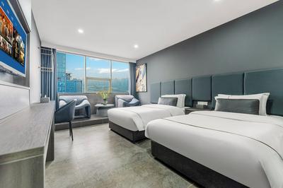 Chongqing Fanghua Hotel (Hongyadong Branch)