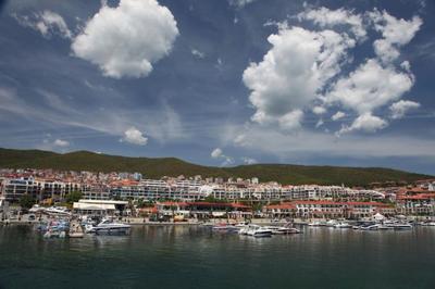 BREEZE Apart Complex