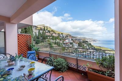 Fontana Vecchia Experience - Parking and Seaview