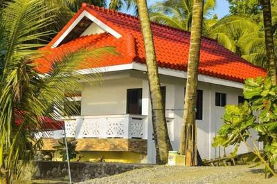 Appleton Little Paradise Beach Resort