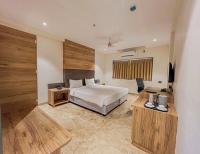 THE GRAND KD HOTEL