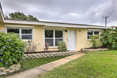 Bradenton Home w/ Beautiful Yard: 4 Mi to Downtown