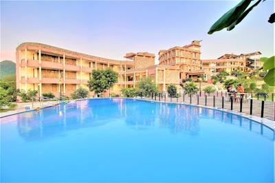 Palm Valley Dritan Resort