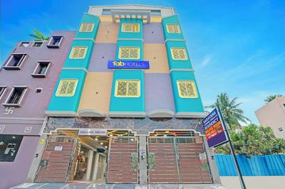 Fabhotel saravana shelters residency - Near tambaram railway station