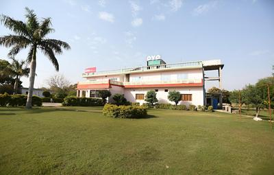 OYO 29925 Hotel Green House