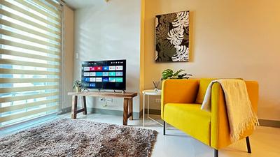 Uptown Parksuites Tower Two