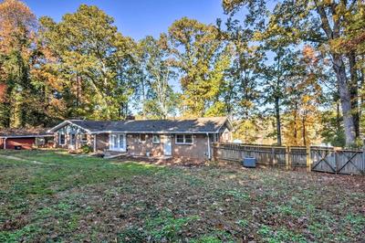 Lake + Dock Access: Peaceful Retreat in Duluth