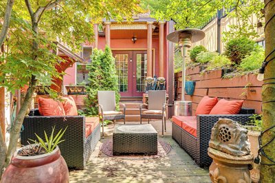 Near Downtown Scranton: Getaway w/ Patio