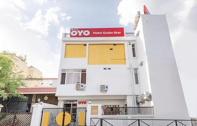 OYO 28691 Hotel Golden Star