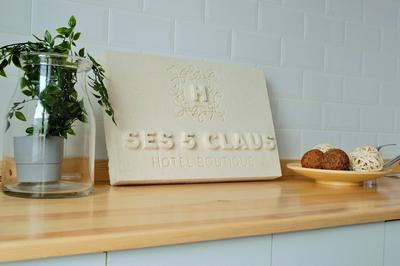 Hotel Ses 5 Claus