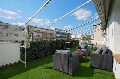 Beautifuly Decorated 2 Bd Apart With Private Terrace, Reina Sofia