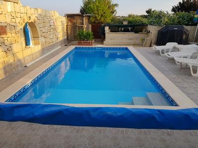 Rustic Villa With Pool, Sleeps 6 & Terrace