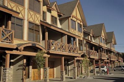Sullivan Stone Lodge by Rocky Now