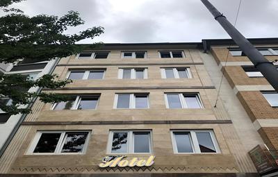 Hotel Moji