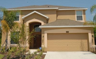 Beautiful Renovated 6 Bed Pool Home 6 Bedroom Home by RedAwning