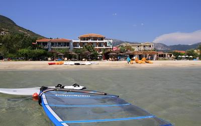 Nefeli Club