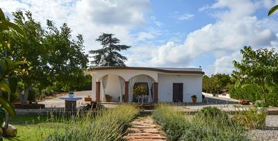 Marie Maison Salinola