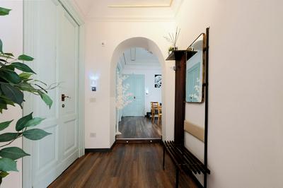 Holiday Lux Boutique Room