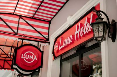 luna hotel
