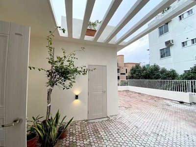 CITY VIEWS HOTEL WITH HOUSEKEEPING