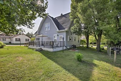 The Junction: Victorian Home in Quaint Fortville!