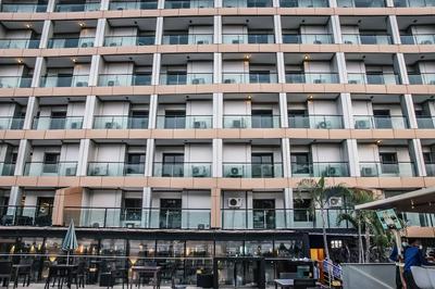 Maroko Bayshore Suites