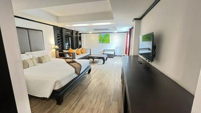 The Taksim Royal Beach Hotel