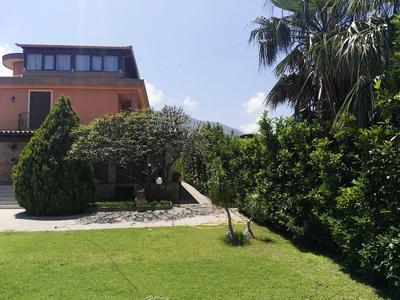 Villa Emy