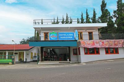 OYO 92533 Harjuna Guest House