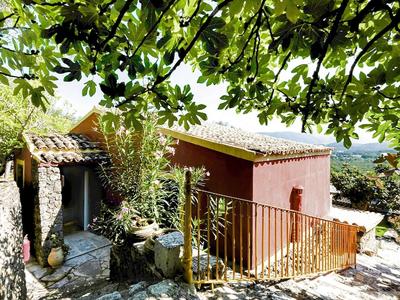 Spacious Apartment in Paleokastrites