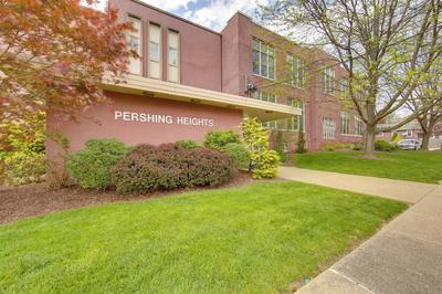 Conference Center & Pond: New Kensington Apartment