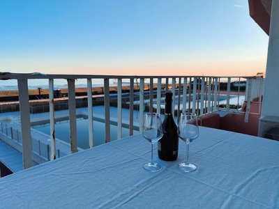 Bright Apartment With Balcony