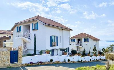 Casa de Oro Aparthotel