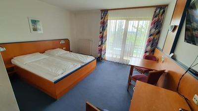 Hotel Sonnenhof - Tante ALMA’s Sommerfrische