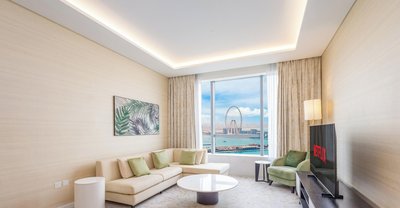 LUX Iconic Views at Palm Tower Suite 6