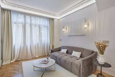 Superb AC Apartment Roosevelt Saint Honore