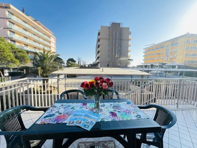 Comfortable Flat a few Steps From the Beach