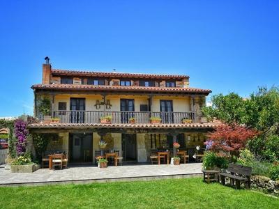 Posada Mies de Villa